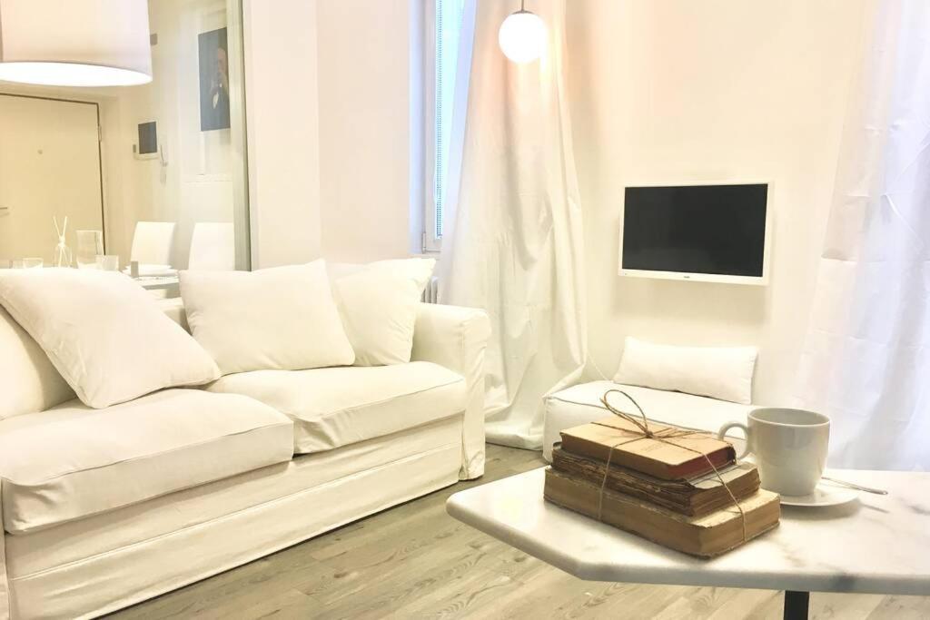 Punto Luce Home In Center Of Verona Exterior photo